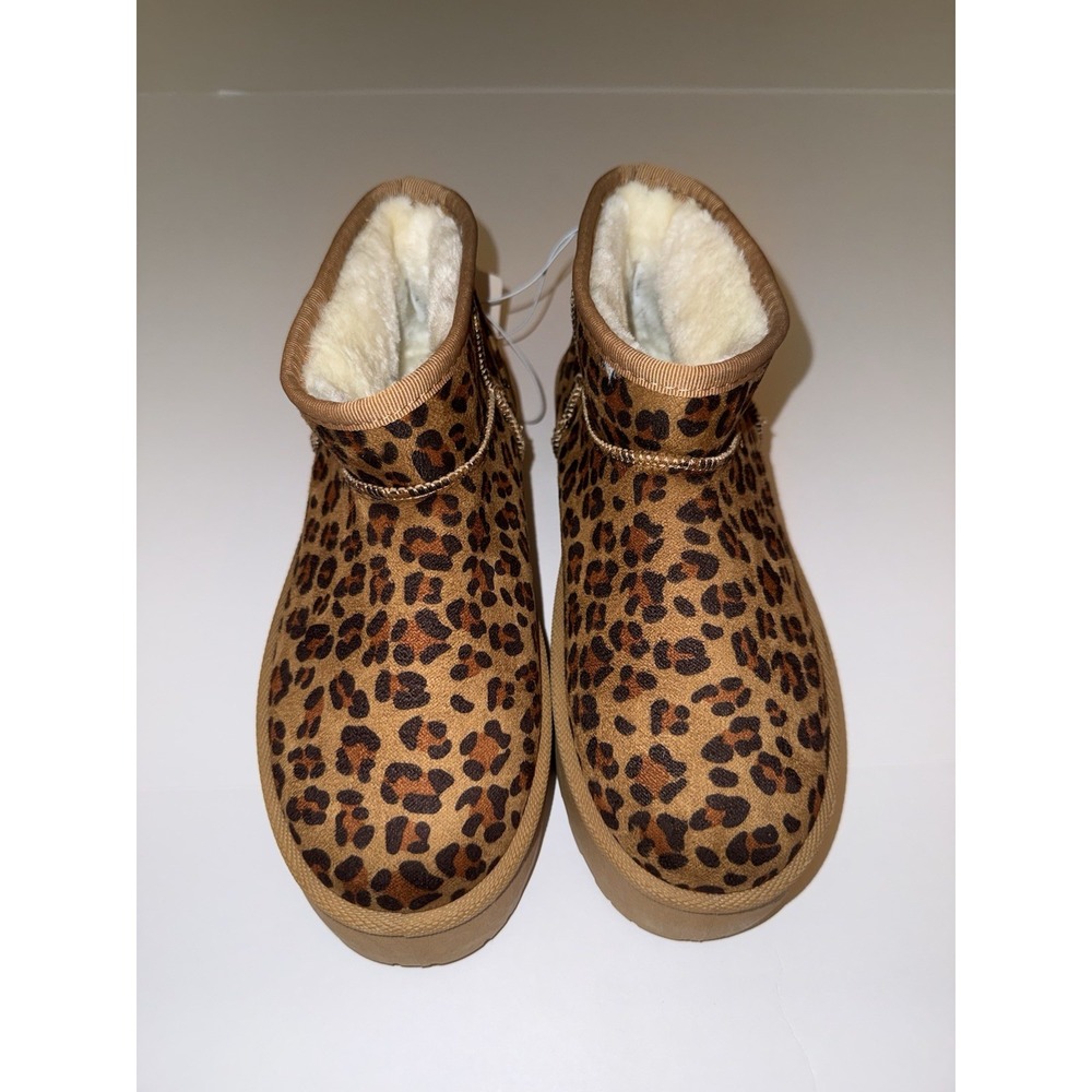 Olivia & Kate Women 9 Boots Platform Animal Leopard Print Faux Fur Lined NWT